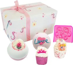 Bomb Cosmetics Sprinkle of Magic Handmade Wrapped Gift Pack